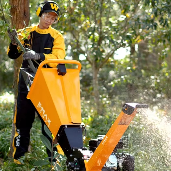 How to Choose the Right Wood Chipper for Your Job - Log Bear Works