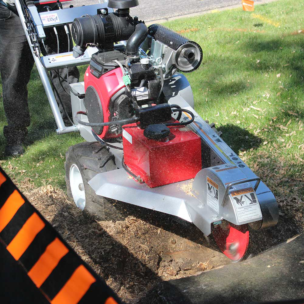 Dosko 691SP-20HE Self-Propelled Stump Grinder | 20 HP Honda 