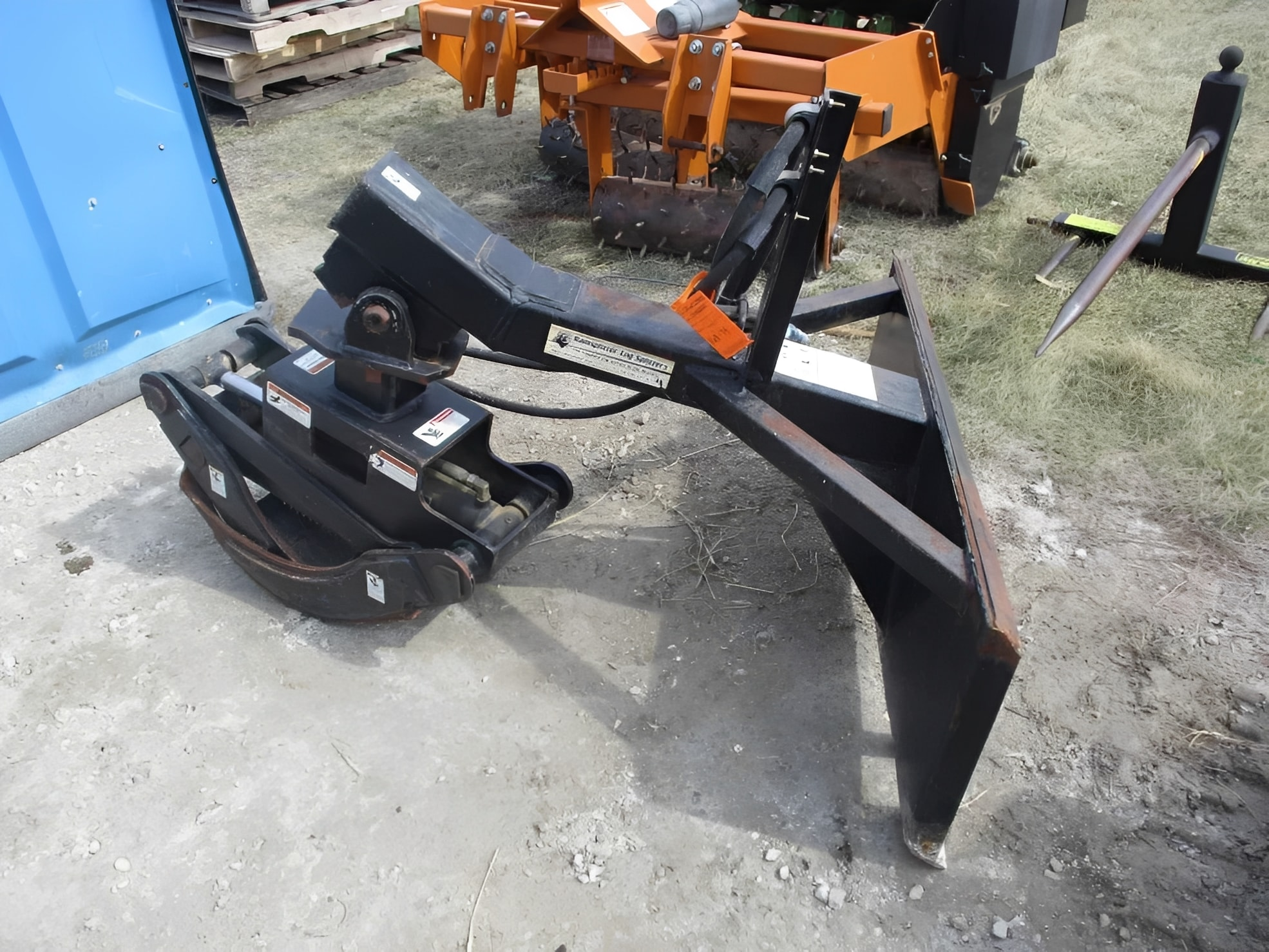Ram Splitters Skid Steer Log Grapple | 55-Inch Opening, 2000 LB Lift Capacity, Universal Quick Attach - Log Bear Works