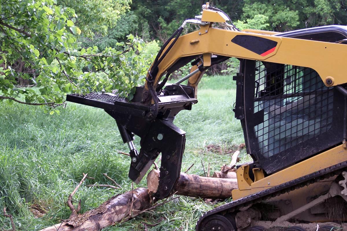 Quick Attach The EZ Axe - Utility Tree Shear - Log Bear Works