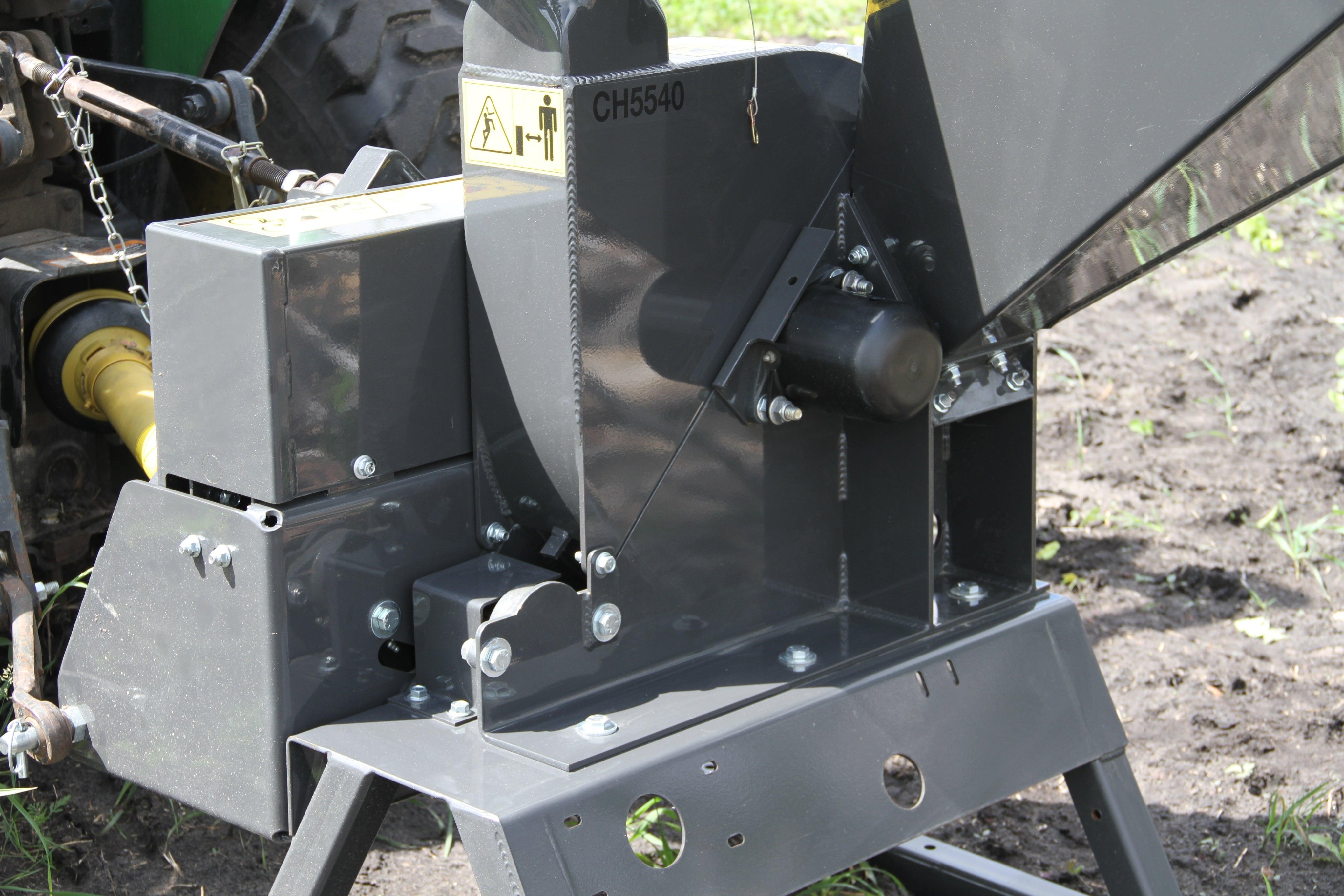 Quick Attach PTO Tractor Wood Chipper 920249 / 920250 | 5 & 9-Inch Capacity, 360° Discharge, CAT 1 Hitch - Log Bear Works