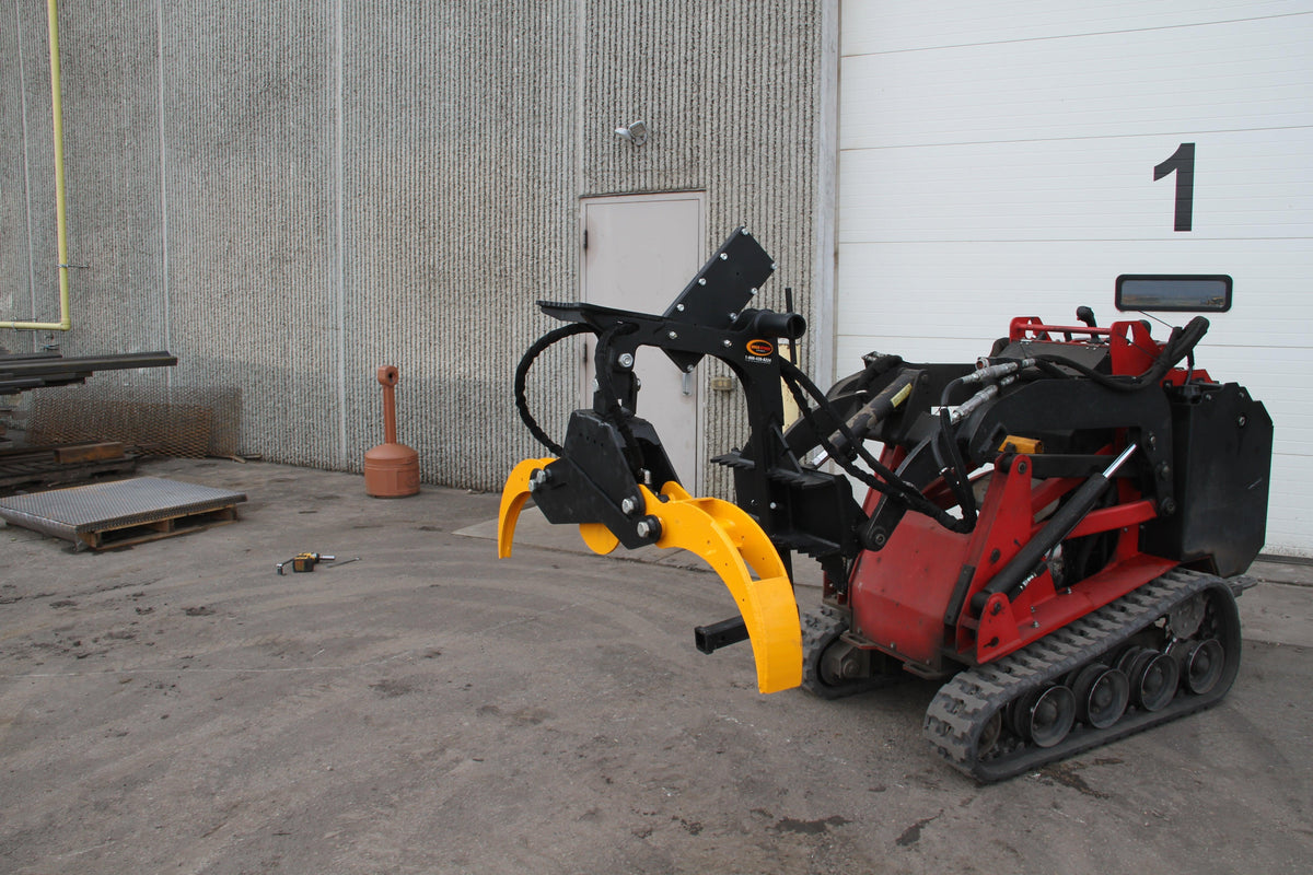 Quick Attach Versa Grab Mini 901920 / 901921 | Mini Skid Steer Multi-Purpose Grapple, 67-Inch Opening, 3,000 LB Capacity - Log Bear Works