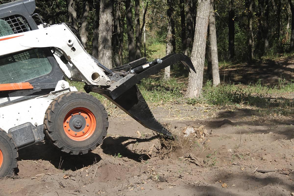 Quick Attach Mighty Dig-n-Grab - Stump Bucket Grapple - Log Bear Works