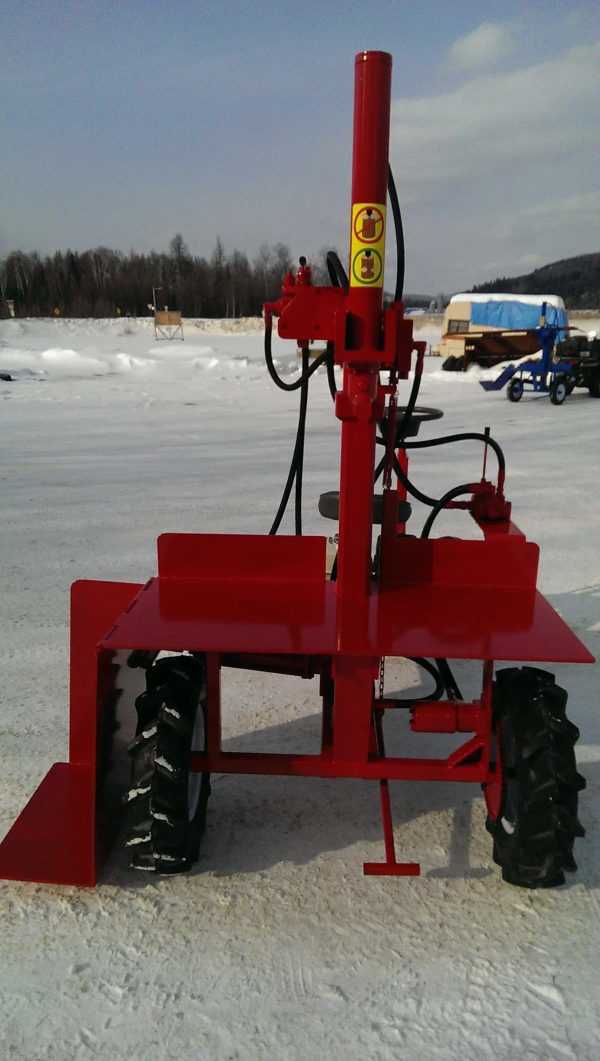 Powersplit International The Buggy Self-Propelled Log Splitter | 34-Ton Heavy Duty Model, 13HP Honda - Log Bear Works