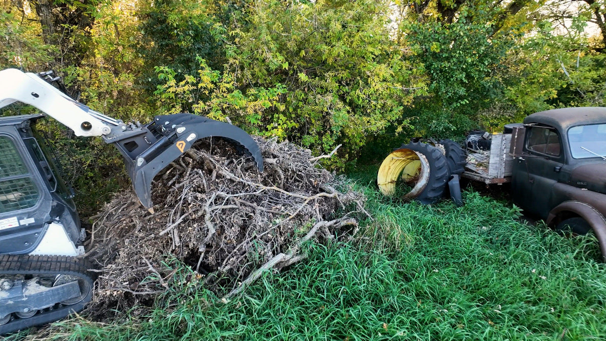 Quick Attach Eagle Talon - Log, Brush and Rock Grapple Rake - Log Bear Works