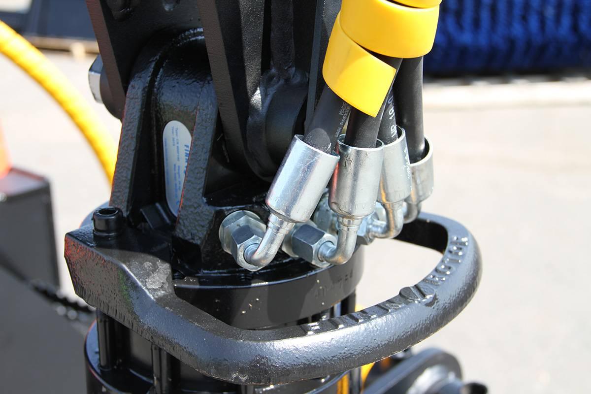 Quick Attach Versa Grab 901315 / 901316 | Multi-Purpose Knock Around Grapple, Skid Steer & 3-Point, 9,000 LB, 48 & 60-Inch - Log Bear Works