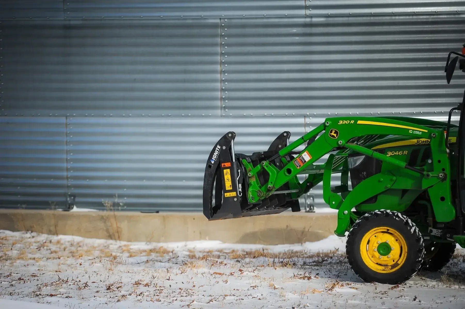 Ignite 60” Compact Tractor Grapple - Log Bear Works