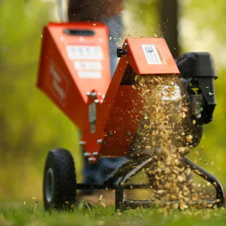 SuperHandy Wood Chipper Compact | 7HP Gas Engine, 3-Inch Branch Capacity, 15:1 Mulch Ratio - Log Bear Works