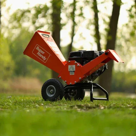 SuperHandy Wood Chipper Compact | 7HP Gas Engine, 3-Inch Branch Capacity, 15:1 Mulch Ratio - Log Bear Works